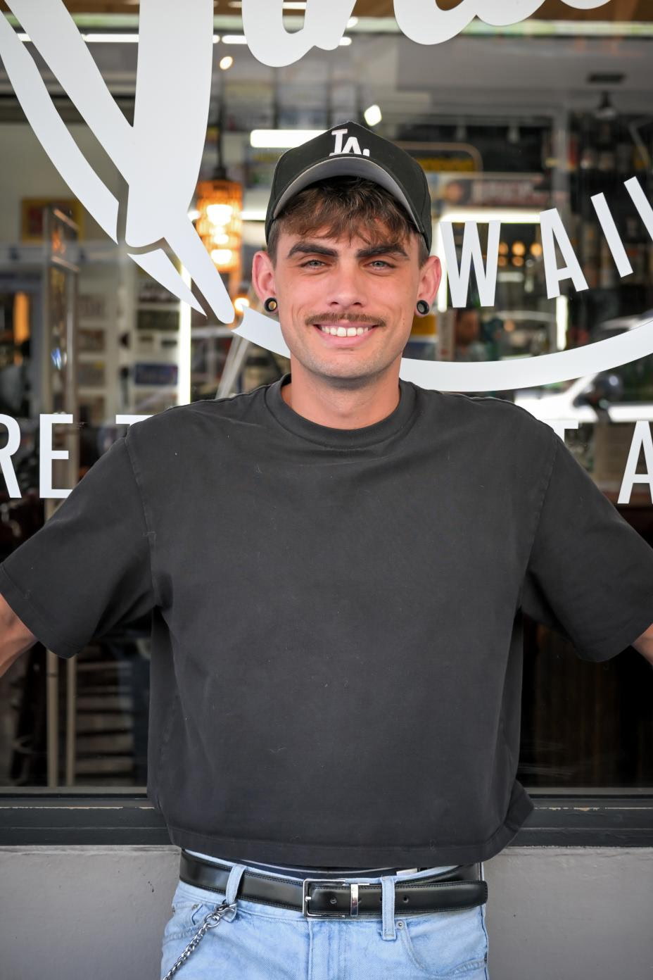 Anthony Gatto mobile barber — house calls across Oahu